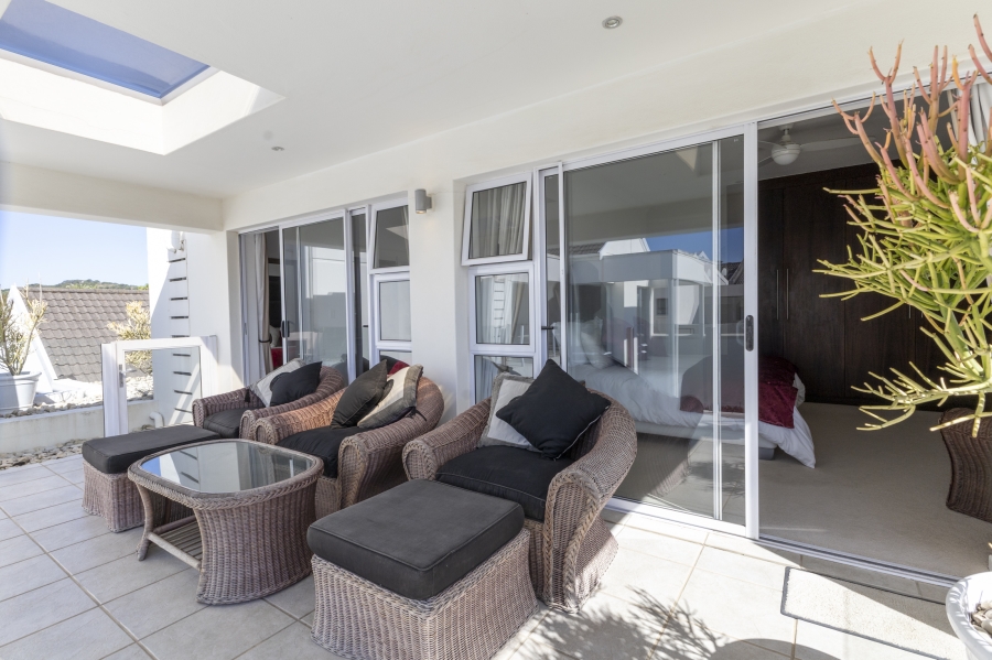 6 Bedroom Property for Sale in Royal Alfred Marina Eastern Cape